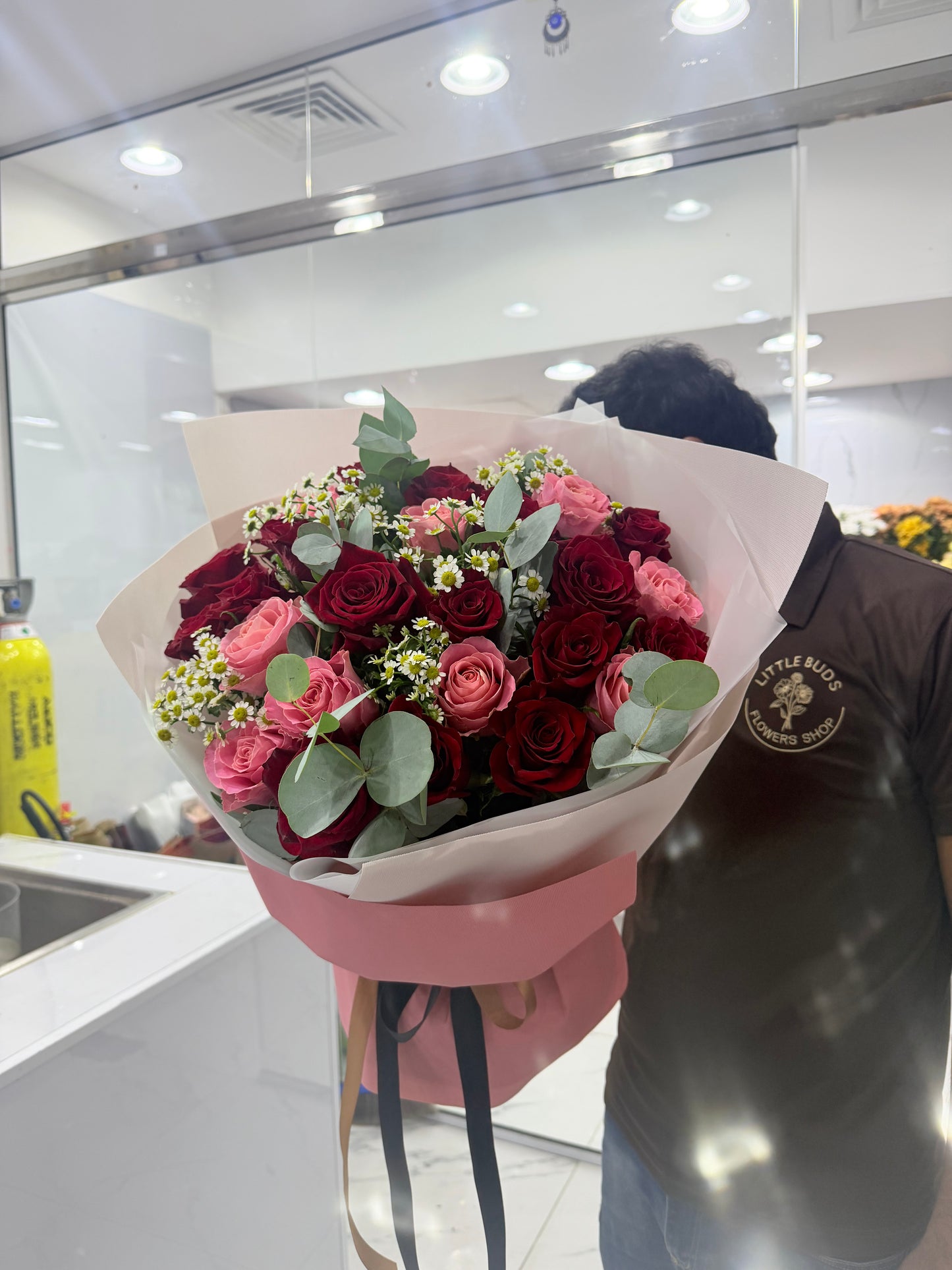 30 Red Pink Roses Bouquet