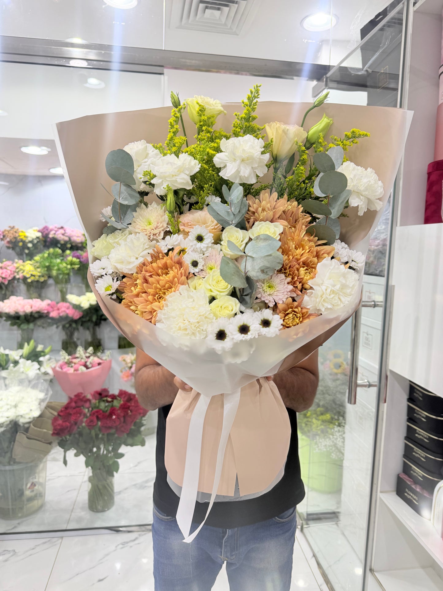 Toffee Cream Luxury Flower Bouquet | Fresh Floral Delivery