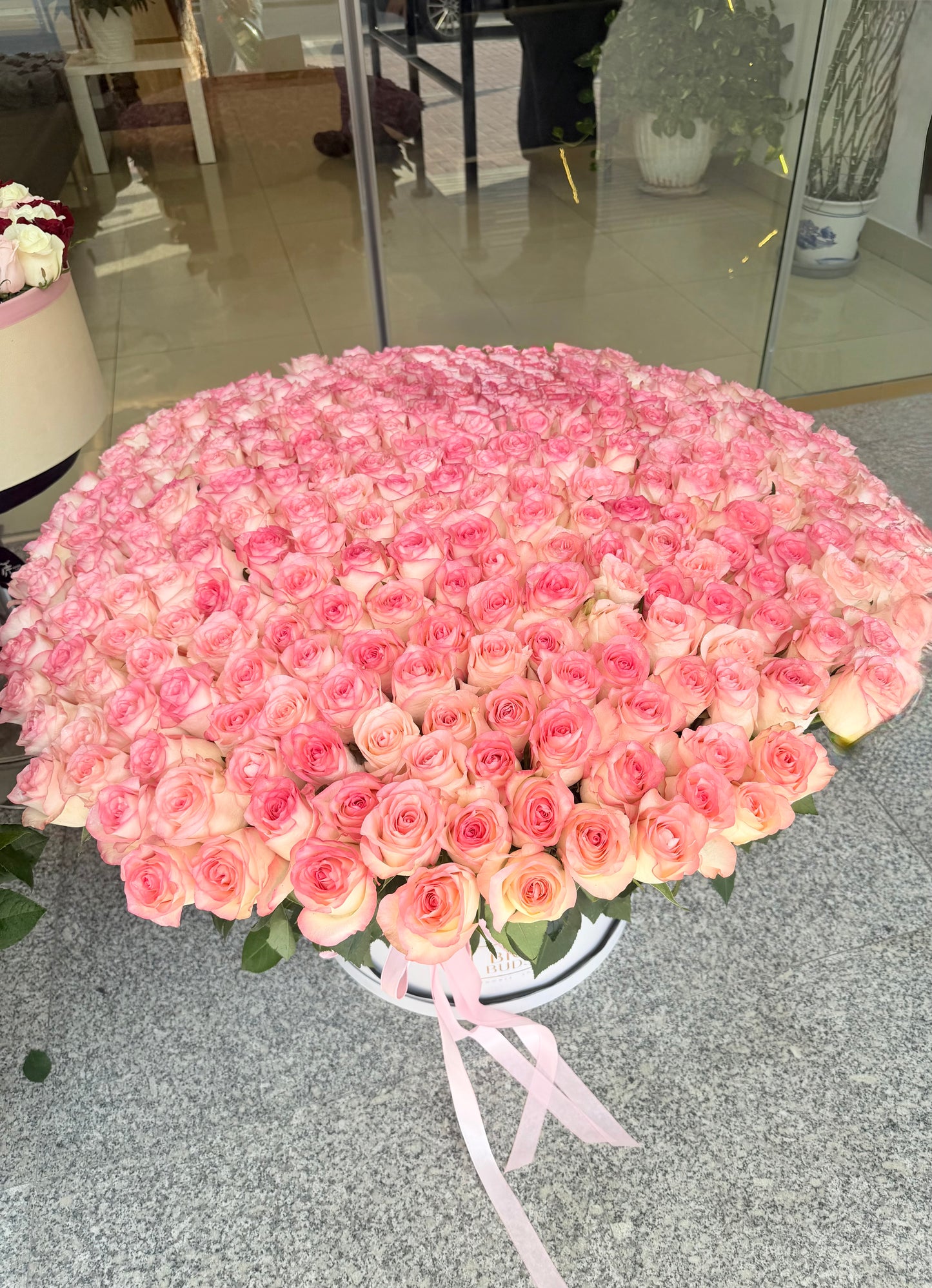 301 Pink Roses Royal Grand Flower Box