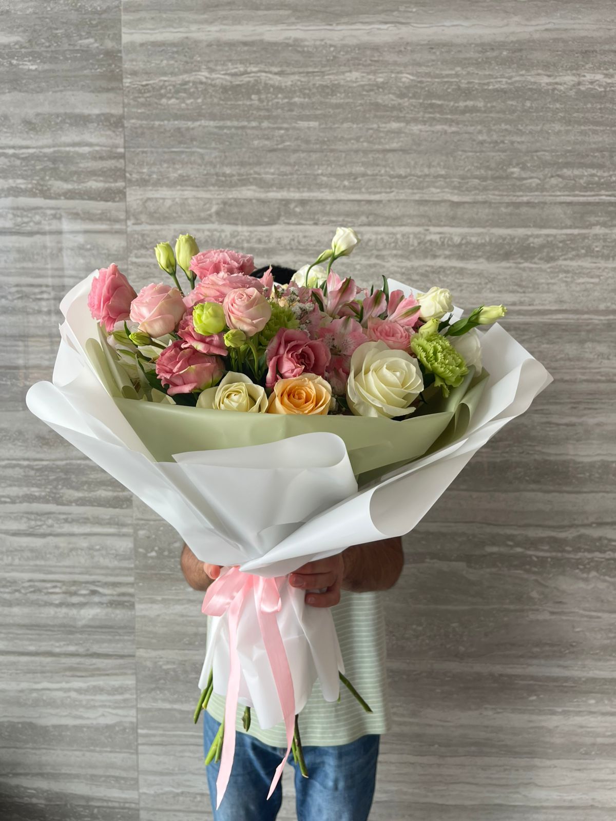 Pretty Mix Hand Bouquet